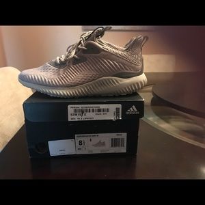 Adidas alphabounce shoes